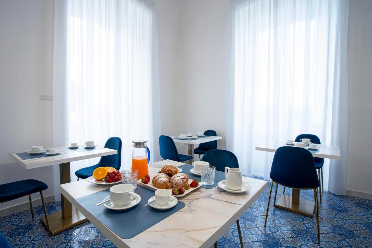 לינה וארוחת בוקר קסטלמרה די סטביה Relais Al Castello מראה חיצוני תמונה