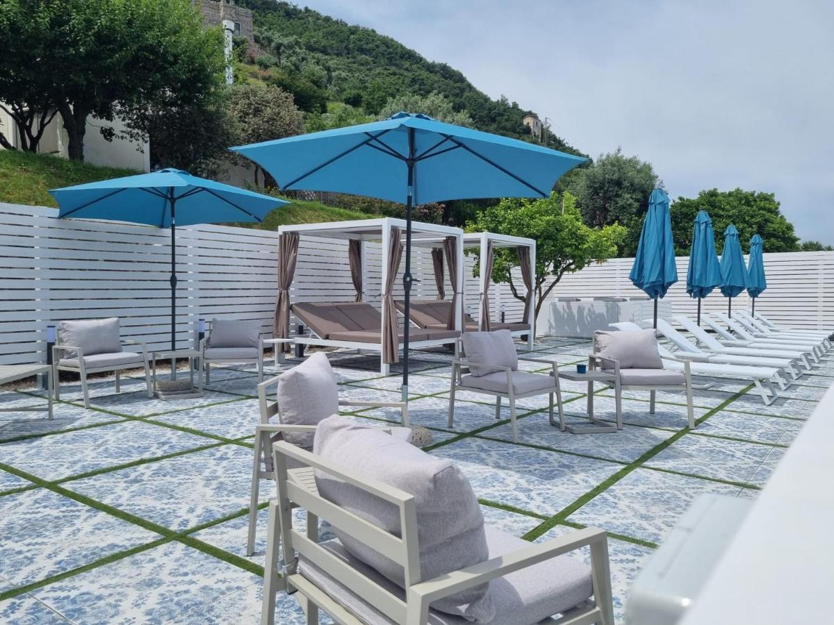 לינה וארוחת בוקר קסטלמרה די סטביה Relais Al Castello מראה חיצוני תמונה